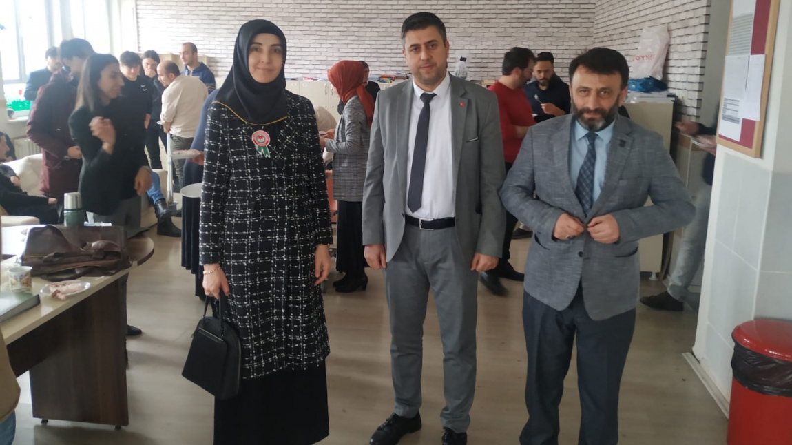 Kütahya İl Müftü Yardımcısı Tuğba ANATOPRAK ve Mehmet MERCAN Okulumuzu Ziyaret Etti